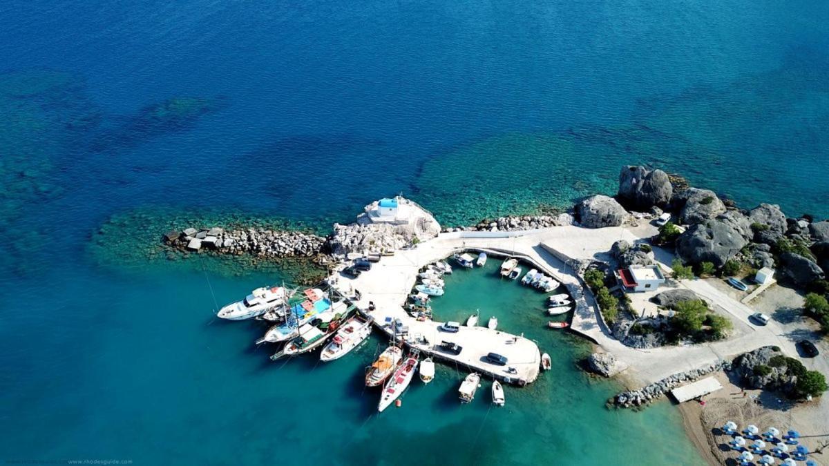 Hotel Niriides Beach 科林比亚 外观 照片