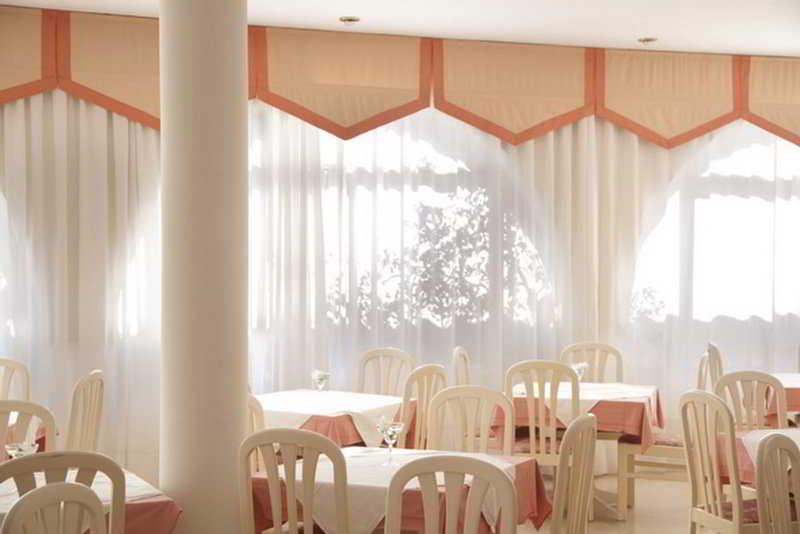Hotel Niriides Beach 科林比亚 外观 照片